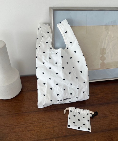 Me%(ミィパーセント)の「【巾着ポーチ付き】エコバッグチャーム 100801(エコバッグ/サブバッグ・レディース・グレー/ベージュ/オフホワイト/ブラック/ブルー/アイボリー/キャメル/ネイビー/イエロー系その他・FREE)」の3枚目の写真