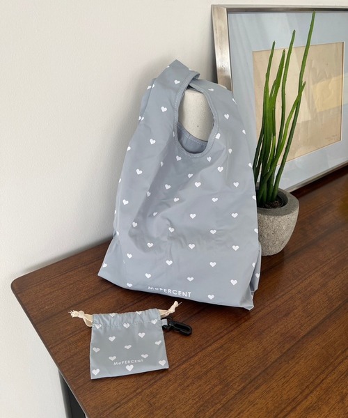 Me%(ミィパーセント)の「【巾着ポーチ付き】エコバッグチャーム 100801(エコバッグ/サブバッグ・レディース・グレー/ベージュ/オフホワイト/ブラック/ブルー/アイボリー/キャメル/ネイビー/イエロー系その他・FREE)」の8枚目の写真