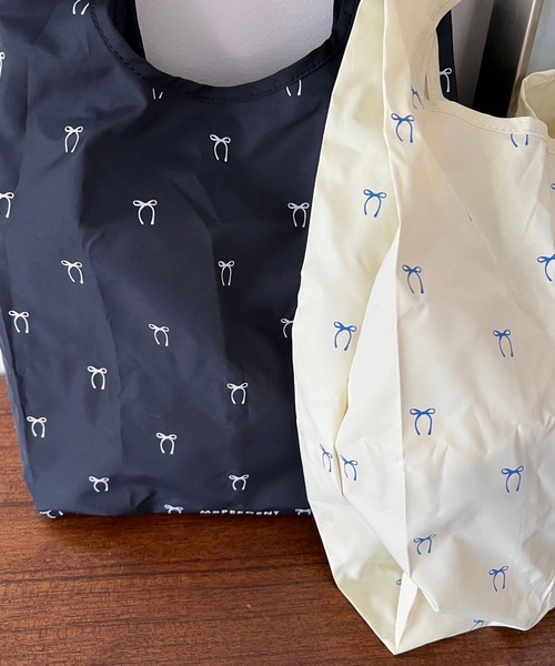 Me%(ミィパーセント)の「【巾着ポーチ付き】エコバッグチャーム 100801(エコバッグ/サブバッグ・レディース・グレー/ベージュ/オフホワイト/ブラック/ブルー/アイボリー/キャメル/ネイビー/イエロー系その他・FREE)」の12枚目の写真