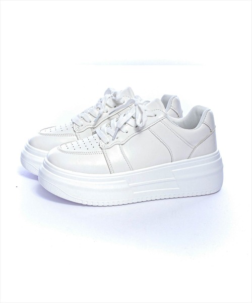 clear（クリア）の「厚底スニーカー [スタイルアップ]≪2024AW≫（スニーカー・レディース・ブラック/オフホワイト・L/M）」の4枚目の写真