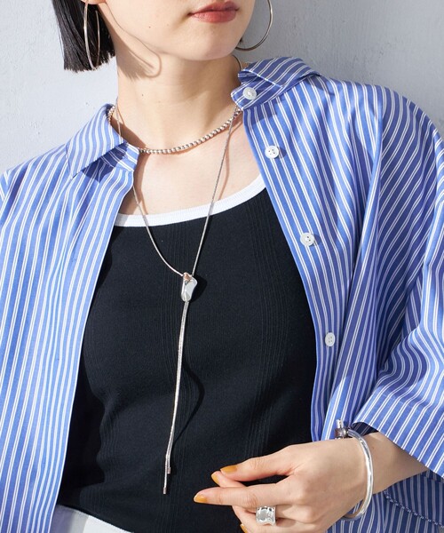 SHIPS(シップス)の「* アジャスター ループタイ モチーフ ネックレス ◇(ネックレス・レディース・ゴールド/シルバー・ONE SIZE)」の2枚目の写真