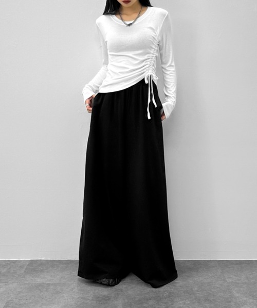 LVEU.(ラブユ.)の「【LVEU.】アシメシャーリングデザイントップス / トップス カットソー アシンメトリー アシメ シャーリング クルーネック ブラック ホワイト ZOZOTOWN限定(Tシャツ/カットソー・レディース・ホワイト/ブラック・FREE)」の6枚目の写真