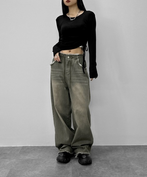 LVEU.(ラブユ.)の「【LVEU.】アシメシャーリングデザイントップス / トップス カットソー アシンメトリー アシメ シャーリング クルーネック ブラック ホワイト ZOZOTOWN限定(Tシャツ/カットソー・レディース・ホワイト/ブラック・FREE)」の17枚目の写真