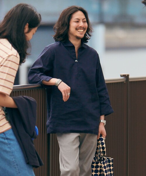 SHIPS（シップス）の「SHIPS: SOLOTEX(R) リネン 7スリーブ カプリシャツ（シャツ/ブラウス・メンズ・カーキ/ホワイト/ベージュ/ダークブルー/ネイビー/サックスブルー・SMALL/X-LARGE/LARGE/MEDIUM）」の4枚目の写真