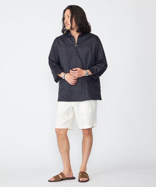 SHIPS（シップス）の「SHIPS: SOLOTEX(R) リネン 7スリーブ カプリシャツ（シャツ/ブラウス・メンズ・カーキ/ホワイト/ベージュ/ダークブルー/ネイビー/サックスブルー・SMALL/X-LARGE/LARGE/MEDIUM）」の17枚目の写真