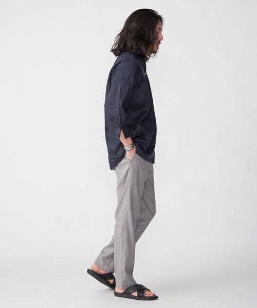 SHIPS（シップス）の「SHIPS: SOLOTEX(R) リネン 7スリーブ カプリシャツ（シャツ/ブラウス・メンズ・カーキ/ホワイト/ベージュ/ダークブルー/ネイビー/サックスブルー・SMALL/X-LARGE/LARGE/MEDIUM）」の19枚目の写真