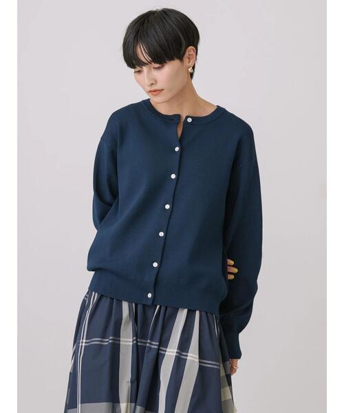 AMERICAN HOLIC(アメリカンホリック)の「エコカルットクルーネックカーディガン<エコ・軽い・ニット>(カーディガン/ボレロ・レディース・レッド/ネイビー/アイボリー/ブラック・M/L)」の9枚目の写真