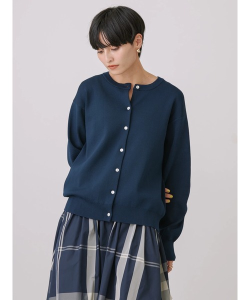 AMERICAN HOLIC(アメリカンホリック)の「エコカルットクルーネックカーディガン<エコ・軽い・ニット>(カーディガン/ボレロ・レディース・レッド/ネイビー/アイボリー/ブラック・M/L)」の5枚目の写真