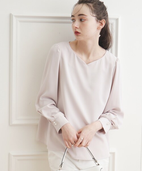 couture brooch（クチュールブローチ）の「◆ハートネック配色ポイントブラウス（シャツ/ブラウス・レディース・ライトグレー系4/アイボリー系4・42/40/38）」の21枚目の写真