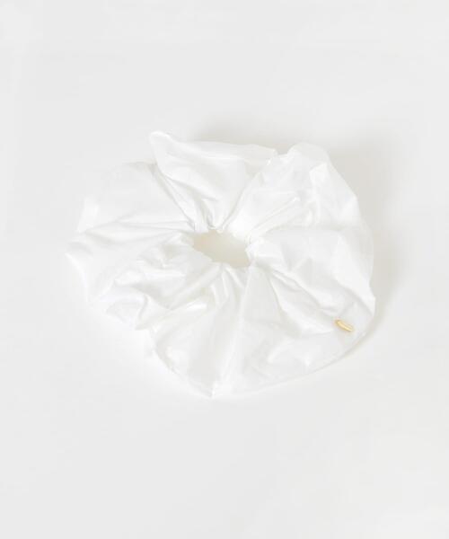 SMELLY（スメリー）の「ボリュームシュシュ（ヘアゴム・レディース・ブラック/ホワイト・-）」の7枚目の写真