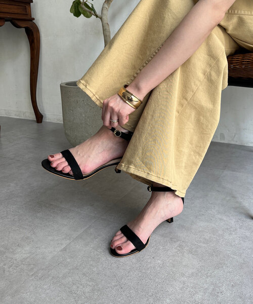 DouDou（ドゥドゥ）の「5センチヒールストラップサンダル（サンダル・レディース・シルバー/ゴールド/ブラック・23cm/23.5cm/24cm）」の4枚目の写真