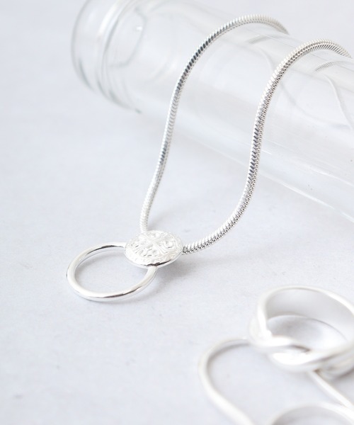 FUNALIVE（ファンアライブ）の「925シルバートップ　GLASSES HOLDER　ネックレス（ネックレス・メンズ・シルバー系その他5/シルバー系その他3/シルバー系その他/シルバー系/シルバー系その他2/シルバー系2/シルバー系その他4/シルバー系その他6/A/シルバー系その他7/シルバー系9/シルバー系8/シルバー系7/シルバー系3/シルバー系4/シルバー系5/シルバー系6・ONE SIZE）」の8枚目の写真