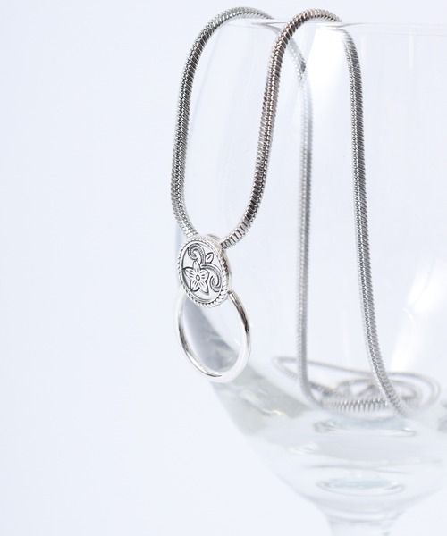 FUNALIVE（ファンアライブ）の「925シルバートップ　GLASSES HOLDER　ネックレス（ネックレス・メンズ・シルバー系その他5/シルバー系その他3/シルバー系その他/シルバー系/シルバー系その他2/シルバー系2/シルバー系その他4/シルバー系その他6/A/シルバー系その他7/シルバー系9/シルバー系8/シルバー系7/シルバー系3/シルバー系4/シルバー系5/シルバー系6・ONE SIZE）」の6枚目の写真
