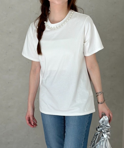 Per sist ence(パーシエンス)の「天竺衿ぐりパール付きTシャツ/手洗い可(Tシャツ/カットソー・レディース・イエロー/ブラック/オフホワイト・FREE)」の10枚目の写真