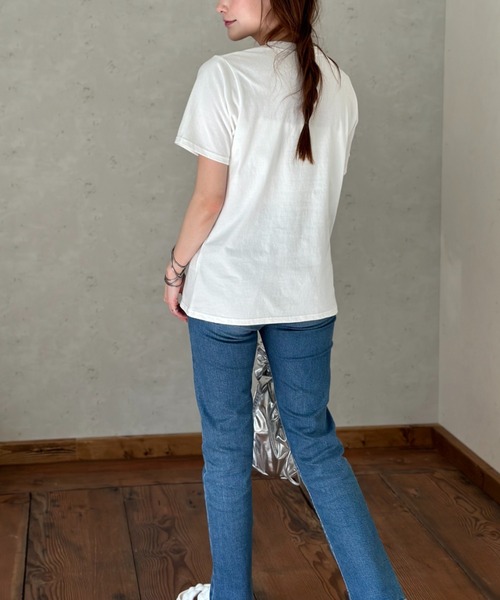Per sist ence(パーシエンス)の「天竺衿ぐりパール付きTシャツ/手洗い可(Tシャツ/カットソー・レディース・イエロー/ブラック/オフホワイト・FREE)」の13枚目の写真