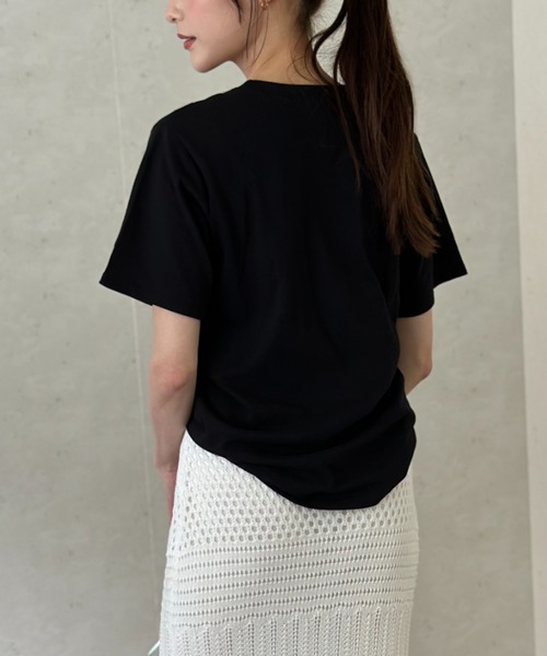 Per sist ence(パーシエンス)の「天竺衿ぐりパール付きTシャツ/手洗い可(Tシャツ/カットソー・レディース・イエロー/ブラック/オフホワイト・FREE)」の19枚目の写真