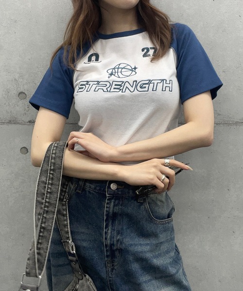 ROGER AND RAW(ロジャーアンドロウ)の「袖配色ショート丈リブTシャツ(Tシャツ/カットソー・レディース・ネイビー/ホワイト/ピンク/ブラック・FREE)」の4枚目の写真