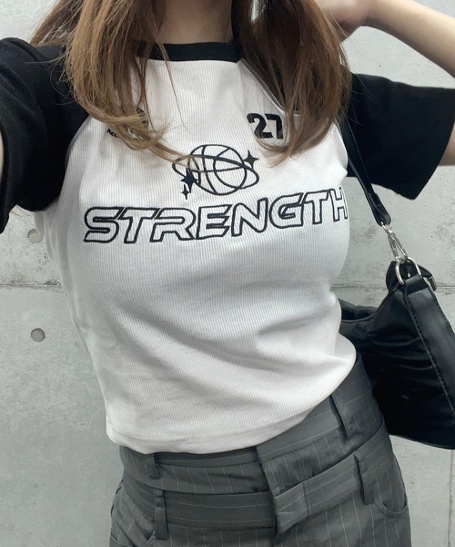 ROGER AND RAW(ロジャーアンドロウ)の「袖配色ショート丈リブTシャツ(Tシャツ/カットソー・レディース・ネイビー/ホワイト/ピンク/ブラック・FREE)」の7枚目の写真