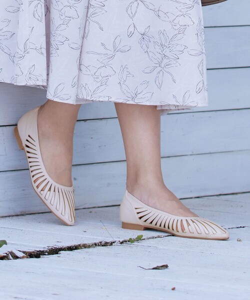 【フラット&ヒール2TYPE】ケージデザインシアーパンプス（パンプス）｜Tiaclasse（ティアクラッセ）