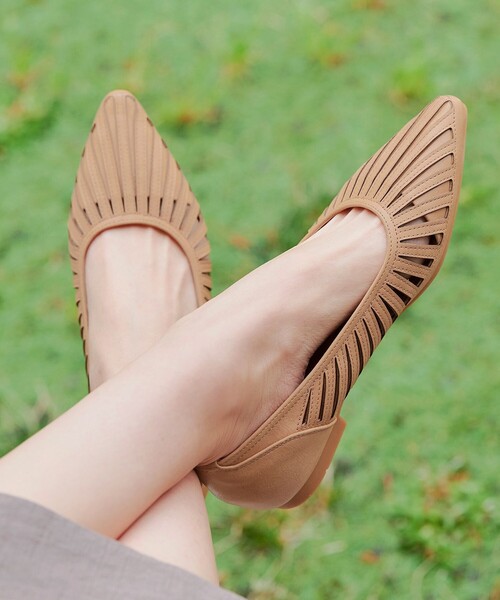 【フラット&ヒール2TYPE】ケージデザインシアーパンプス（パンプス）｜Tiaclasse（ティアクラッセ）