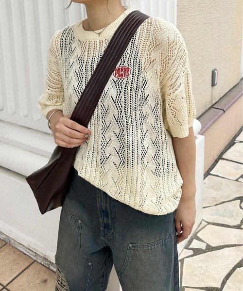 sedacle(セダクル)の「バイパターン透かしニット(Tシャツ/カットソー・レディース・アイボリー/レッド/ブラック・SMALL/LARGE/MEDIUM)」の6枚目の写真