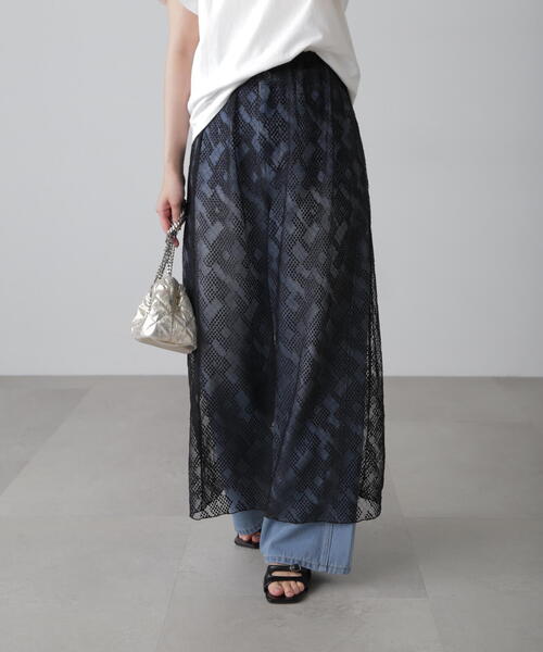 FREE'S MART（フリーズマート）の「チュールジャガードレイヤードスカート（スカート・レディース・ホワイト/ブラック・FREE）」の4枚目の写真