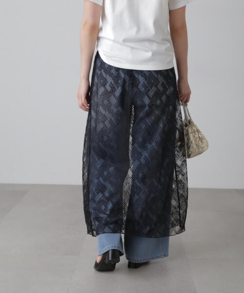 FREE'S MART（フリーズマート）の「チュールジャガードレイヤードスカート（スカート・レディース・ホワイト/ブラック・FREE）」の6枚目の写真