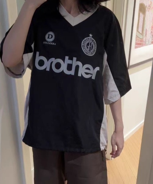 B.R.U(ブル)の「brotherユニフォームシャツ(Tシャツ/カットソー・レディース・ブラック/ネイビー/グリーン・FREE)」の1枚目の写真