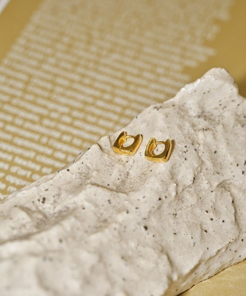 TODAYFUL（トゥデイフル）の「TODAYFUL　Square Hoop Pierce スクエアフープピアス/12420905（ピアス（両耳用）・レディース・ゴールド/シルバー・ONE SIZE）」の2枚目の写真