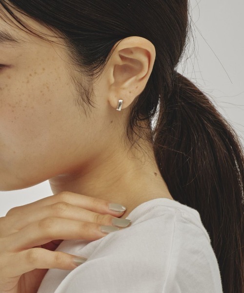 TODAYFUL（トゥデイフル）の「TODAYFUL　Square Hoop Pierce スクエアフープピアス/12420905（ピアス（両耳用）・レディース・ゴールド/シルバー・ONE SIZE）」の3枚目の写真