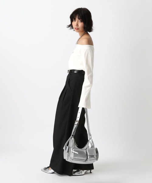 PAGEBOY(ページボーイ)の「ワンショルプレートトップス(Tシャツ/カットソー・レディース・ブラック/オフホワイト/ブラウン・FREE)」の5枚目の写真