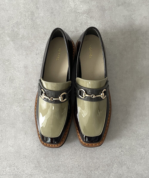 Thevon(ゼボン)の「配色エナメルローファー(ブーツ・レディース・ブラック/カーキ・M/L)」の16枚目の写真