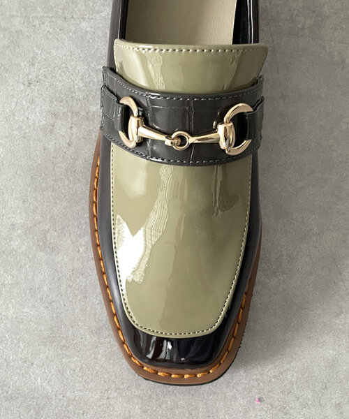 Thevon(ゼボン)の「配色エナメルローファー(ブーツ・レディース・ブラック/カーキ・M/L)」の19枚目の写真