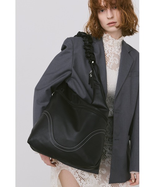 TODAYFUL　ギャザーショルダーバッグ　A4サイズ収納可　ブラック TODAYFUL(トゥデイフル) / Life's online store（ライフズ