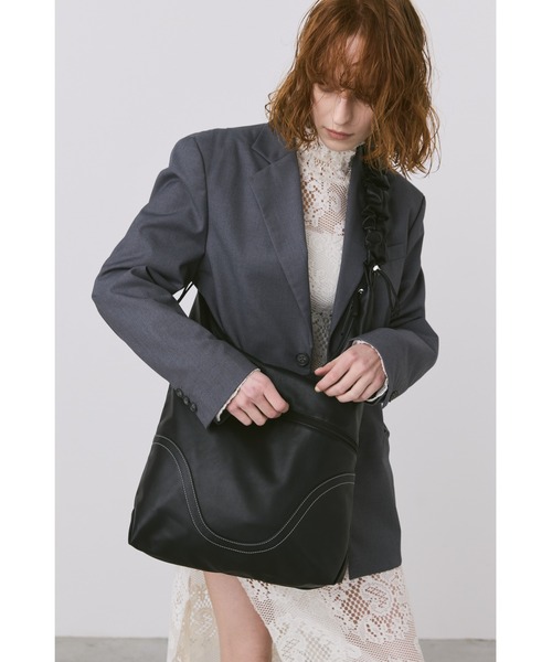 ギャザーハンドルウェーブステッチショルダーバッグ / A4サイズ