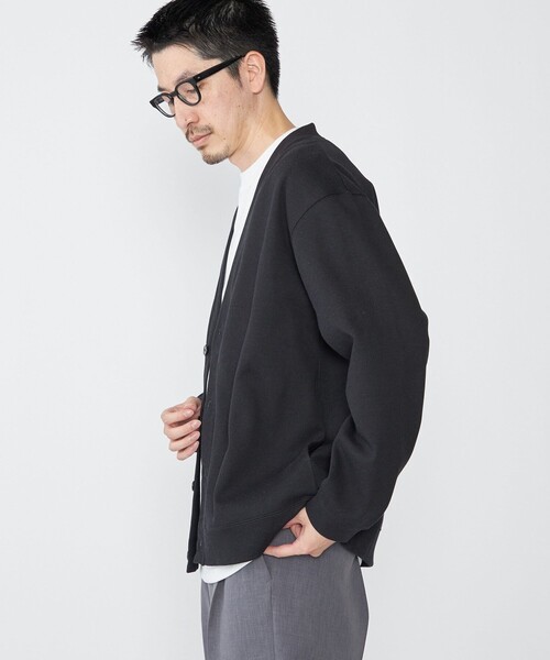 SHIPS(シップス)の「SHIPS: 鹿の子 ダブルフェイス Vネック カーディガン(カーディガン/ボレロ・メンズ・ベージュ/ネイビー/ブラック・SMALL/MEDIUM/LARGE/X-LARGE)」の11枚目の写真