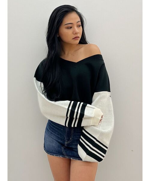 GYDA(ジェイダ)の「2wayスリーブラインVネックニットトップス(ニット/セーター・レディース・ボルドー/ブラック・FREE)」の14枚目の写真