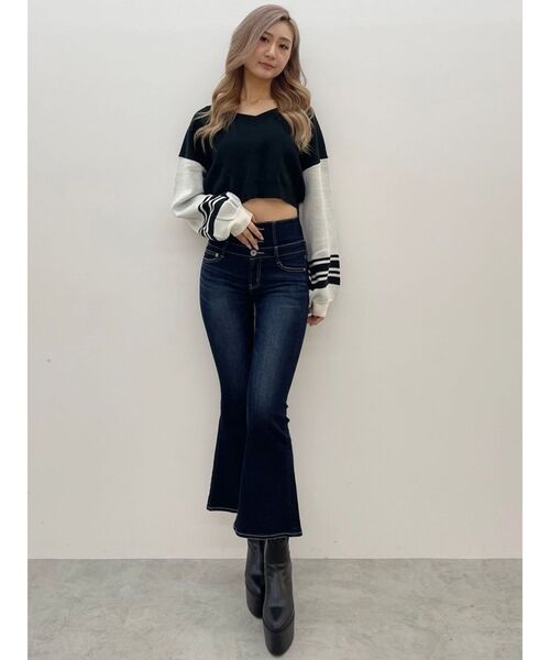 GYDA(ジェイダ)の「2wayスリーブラインVネックニットトップス(ニット/セーター・レディース・ボルドー/ブラック・FREE)」の22枚目の写真