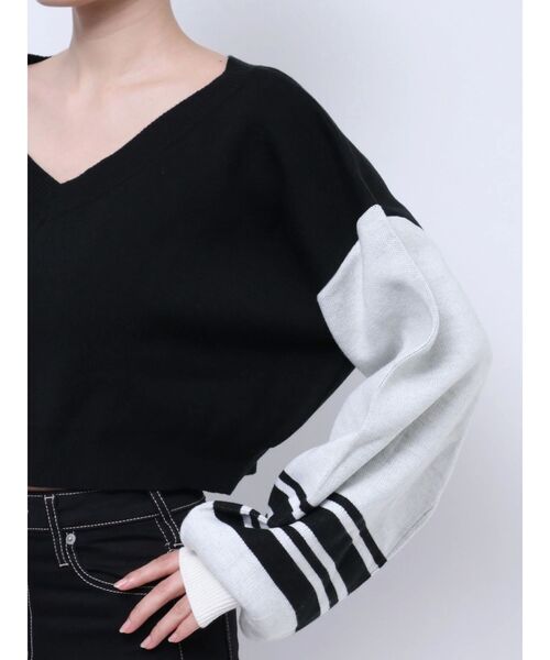 GYDA(ジェイダ)の「2wayスリーブラインVネックニットトップス(ニット/セーター・レディース・ボルドー/ブラック・FREE)」の7枚目の写真