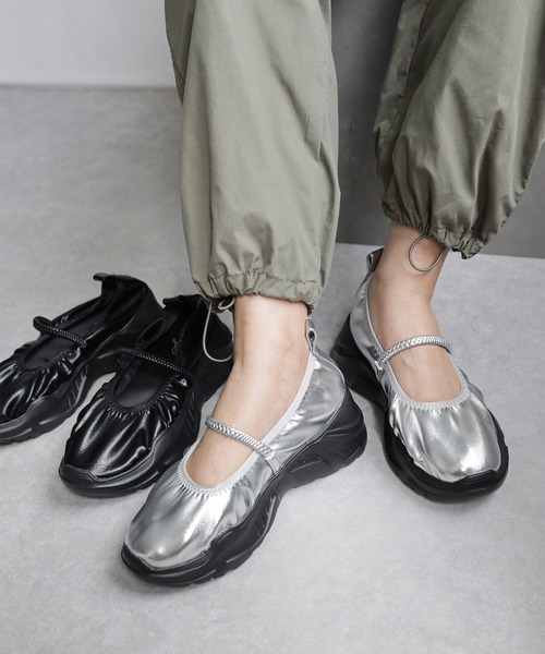 SESTO(セスト)の「ゴムストラップマシュマロフィット厚底メリージェーンスニーカー(スニーカー・レディース・ブラック/シルバー・S/M/L/LL/3L)」の11枚目の写真