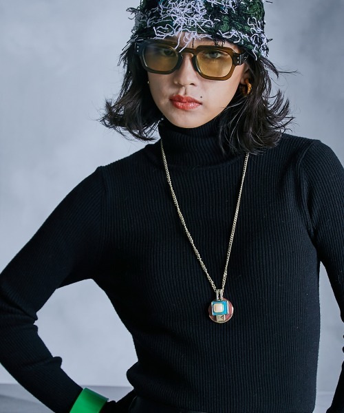 GEVS.(ジェイヴィス)の「ロングスリーブリブタートルニット <大きいサイズ有>GEVS.(ニット/セーター・レディース・オレンジ/ブルー/ブラック・LL/L/M/5L/4L/3L)」の4枚目の写真