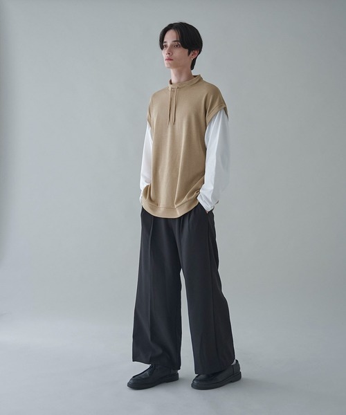 BROWNY(ブラウニー)の「BROWNY/フェイクレイヤードモックネックベストロンT(Tシャツ/カットソー・メンズ・ベージュ/チャコール・MEDIUM/LARGE)」の9枚目の写真