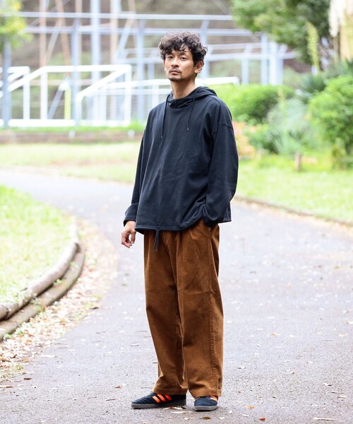 B:MING by BEAMS（ビーミングバイビームス）の「ビッグ スモック パーカ（パーカー・メンズ・ブラック/ベージュ・S/L/XL/M）」の7枚目の写真