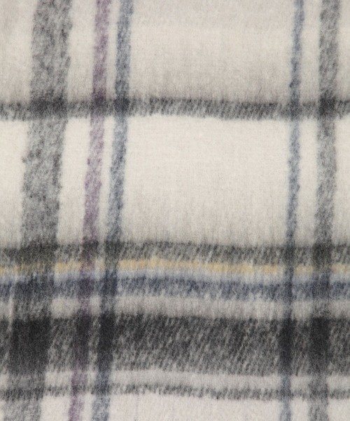 LAKOLE（ラコレ）の「ブークレーチェックマフラー / 138789（マフラー・レディース・オレンジ/オフホワイト/ブルー・FREE）」の12枚目の写真