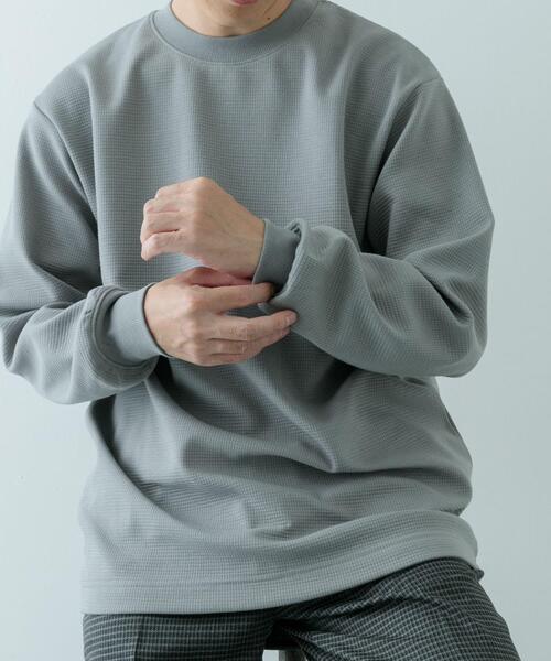 ITEMS URBANRESEARCH(アイテムズ アーバンリサーチ)の「裏起毛 クルーネックワッフルプルオーバー(スウェット・メンズ・ブラック/オフホワイト/グレー・MEDIUM/LARGE)」の8枚目の写真