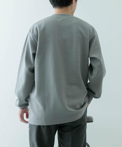ITEMS URBANRESEARCH(アイテムズ アーバンリサーチ)の「裏起毛 クルーネックワッフルプルオーバー(スウェット・メンズ・ブラック/オフホワイト/グレー・MEDIUM/LARGE)」の10枚目の写真