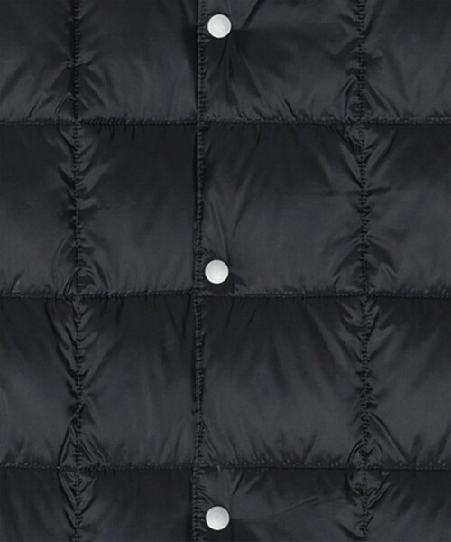 TAION（タイオン）の「【TAION/タイオン】クルーネックボタン インナーダウンジャケット UNISEX/ユニセックス（ダウンジャケット/コート・メンズ・ブラック/チャコールグレー/グレー・M/L/XL/XXL/XXXL(150)）」の9枚目の写真