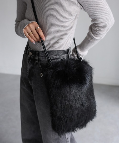 セール】フェイクファーショルダーバッグ（ショルダーバッグ