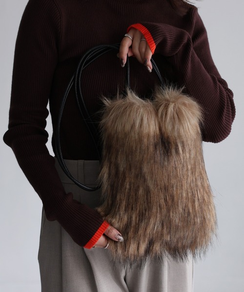 CACTUS PLANT FLEA MARKETフェイクファー ショルダーバッグ CACTUS PLANT FLEA MARKETフェイクファー ショルダーバッグ