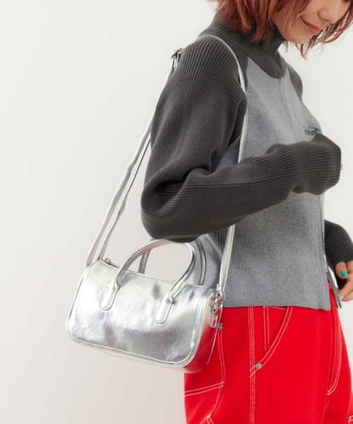 RODEO CROWNS WIDE BOWL(ロデオクラウンズワイドボウル)の「スクエアショルダーバッグ(ショルダーバッグ・レディース・ピンク/ブラック/シルバー・FREE)」の3枚目の写真